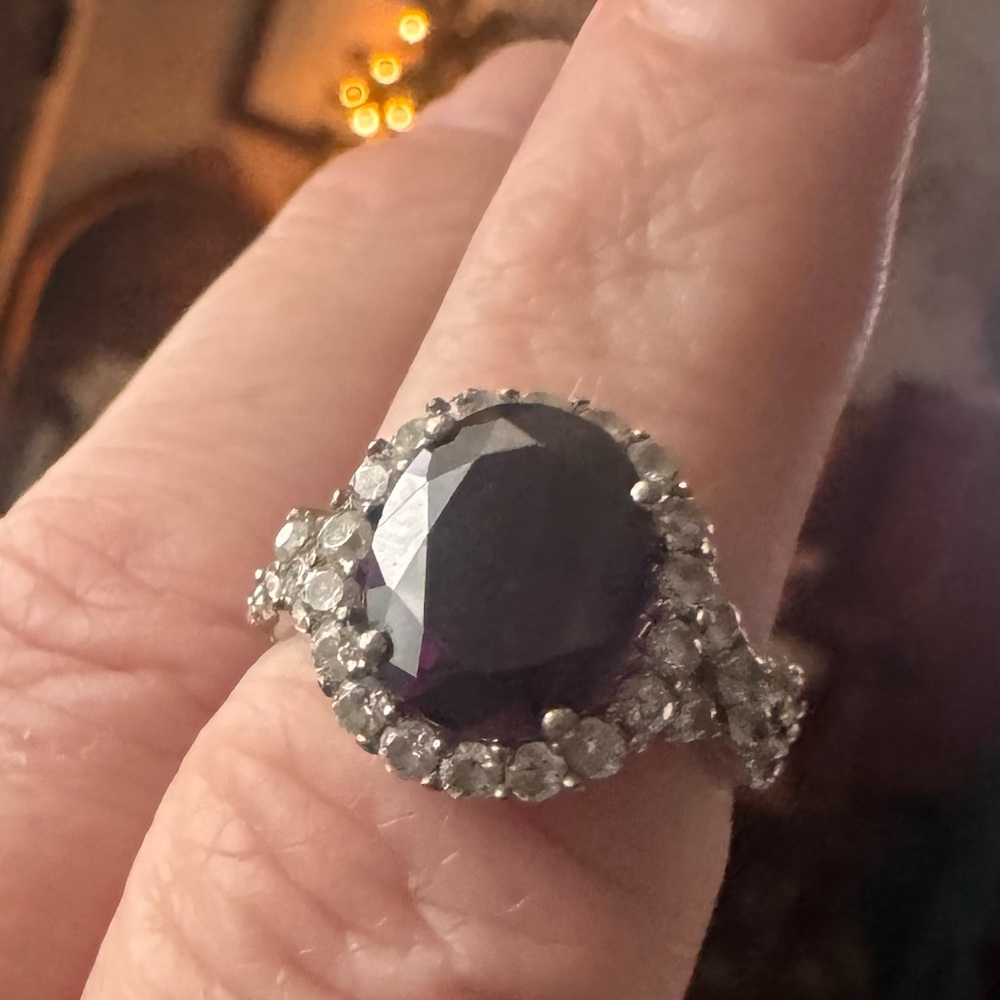 Elegant Amethyst and white topaz Gemstone Sterling Silver Ring 💜💜💜💁🏼‍♀️✨✨✨ - Picture 6 of 6
